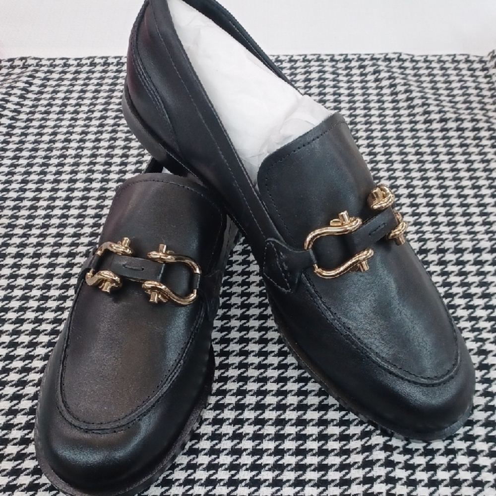Arezzo Leather Loafers NWOB - Picture 1 of 9